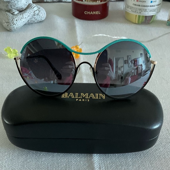 Balmain Women’s NWOT 52mm Round Turquoise & Gold Sunglasses $55 - Picture 2 of 10